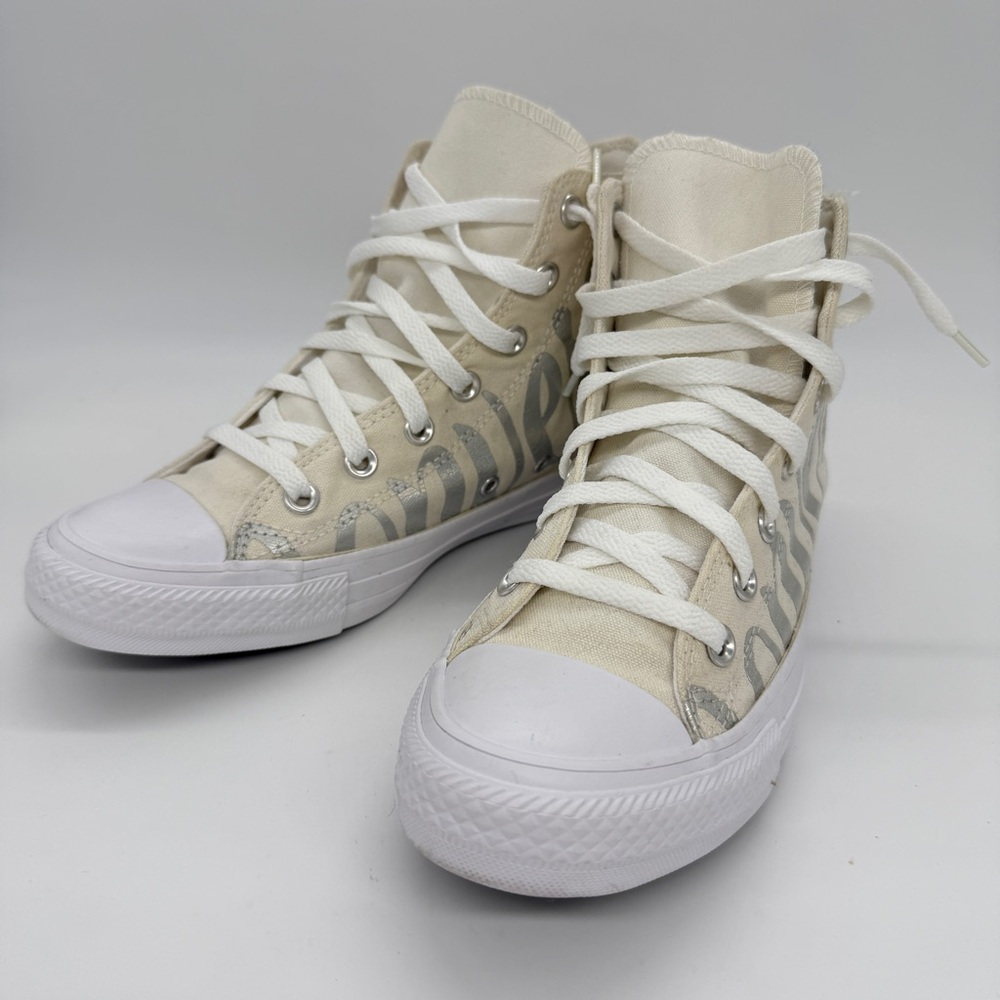 Converse Women’s Chuck Taylor All Star High Sneakers White Shoes Size 8 566176F